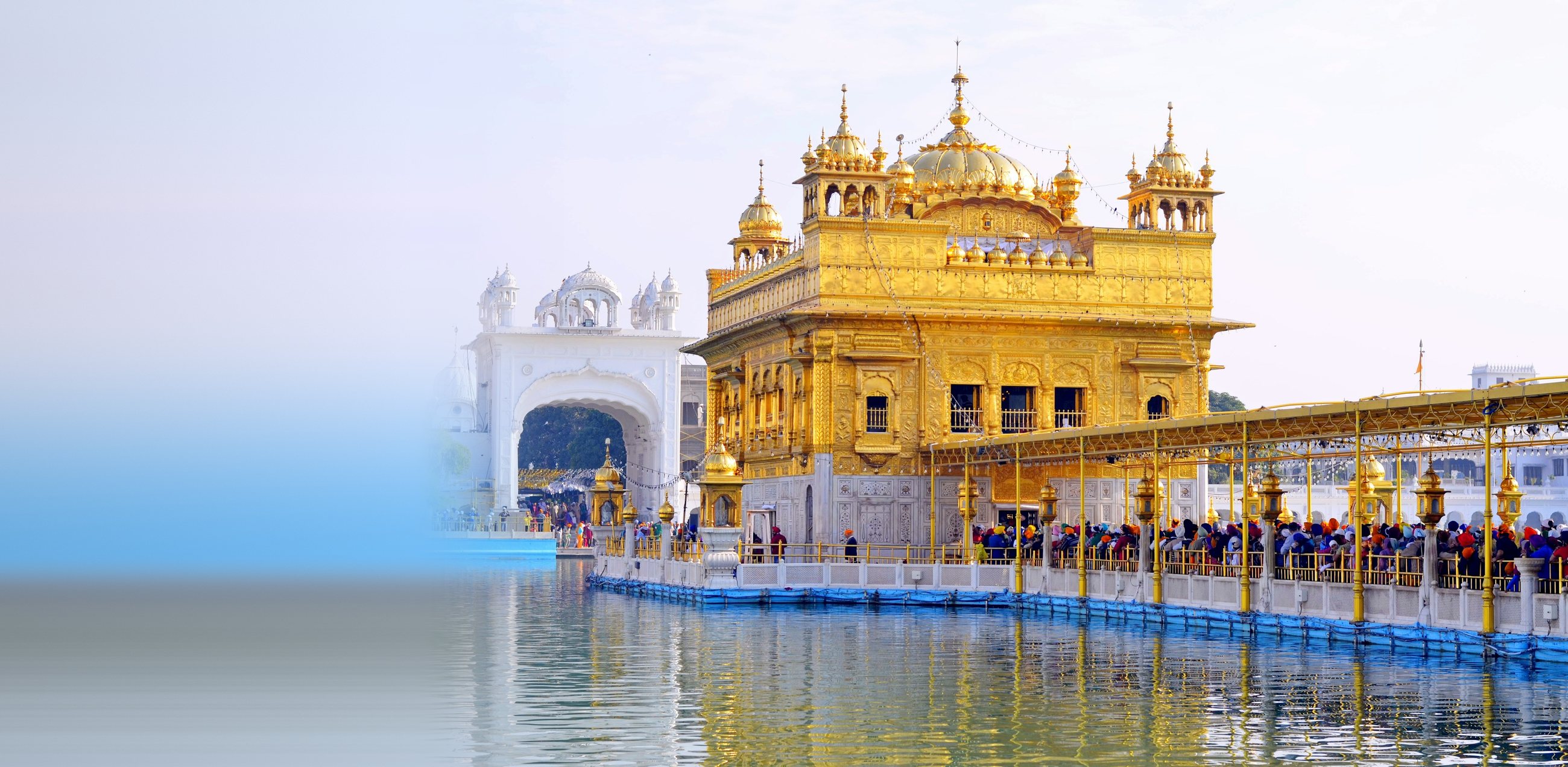 Sri Harmandir Sahib, the Golden Temple, in the morning sun